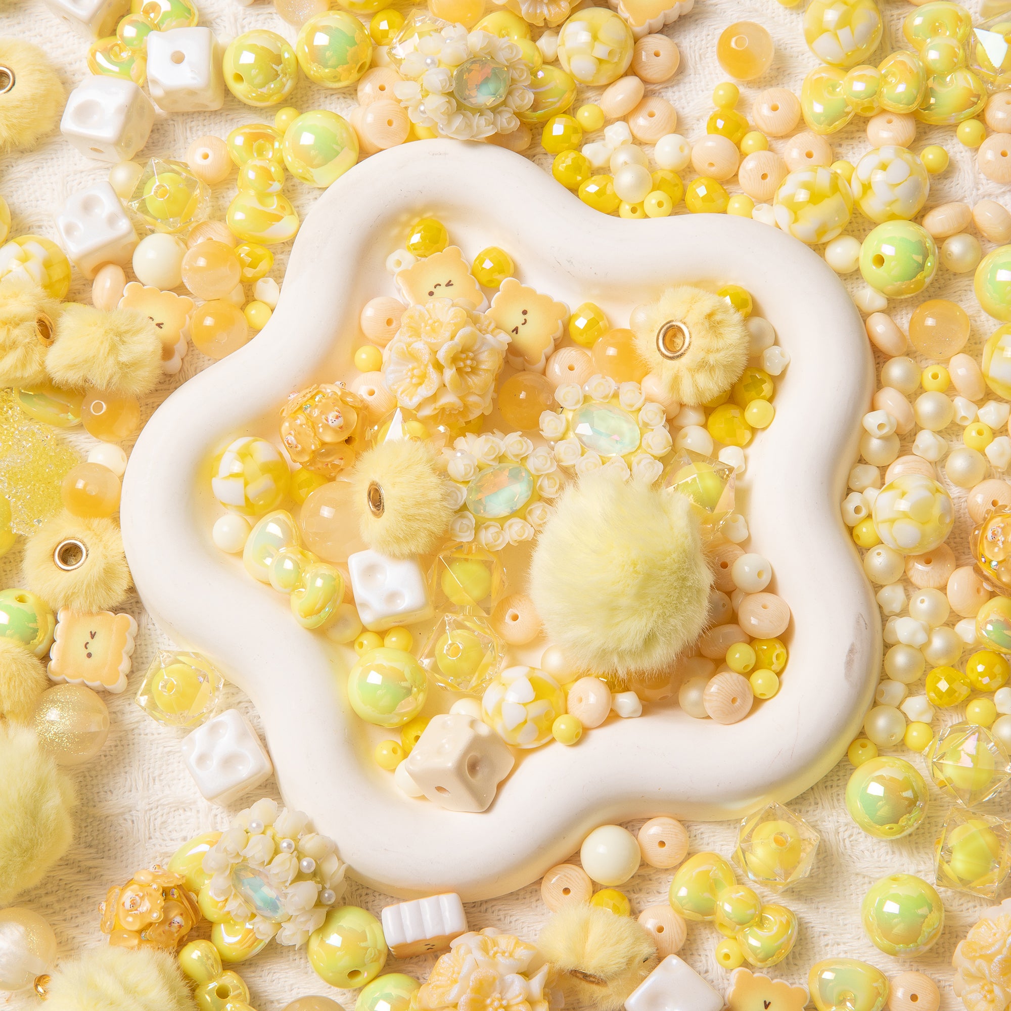【Key Chain/Jewelry/Pen】Live Product-Banana Milk