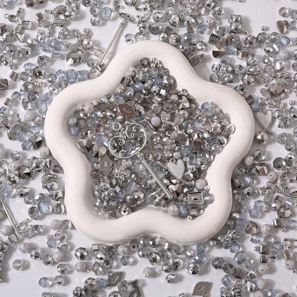 【Key Chain/Jewelry】Live Product-Fashion Lady